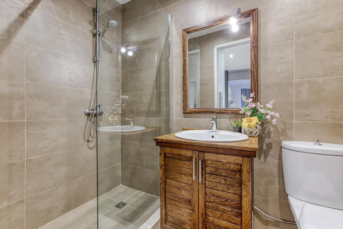 Stylish 1Bedroom Studio In The Heart Of St Julians 201 Сент Джулианс Мальта