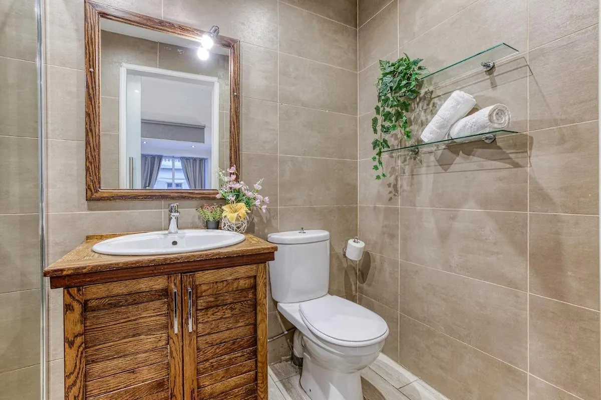 Stylish 1Bedroom Studio In The Heart Of St Julians 201 Сент Джулианс Апартаменты